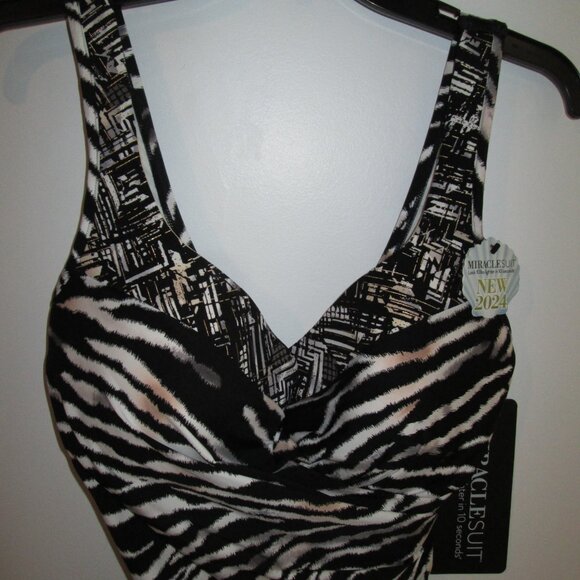Miraclesuit Escape One Piece in Tigre Sombre NWT Sz 16 - Picture 9 of 15